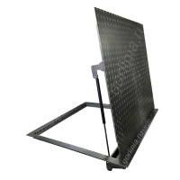 Люк с утепленной рифленой дверью со скрытыми петлями, амортизаторами и замком